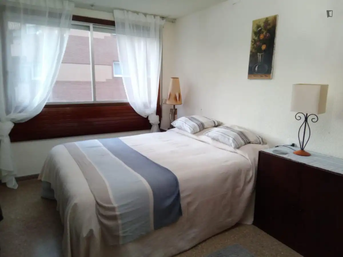 Apartament de lloguer a En Corts - Doctor Waksman