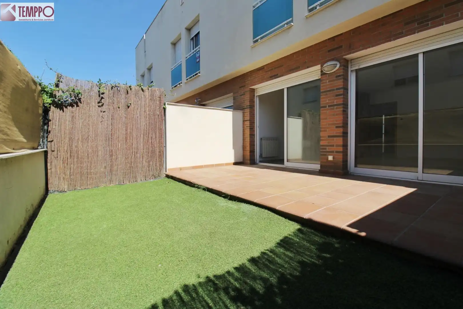Adosado con terraza en venta en Santa Oliva, imagen 2