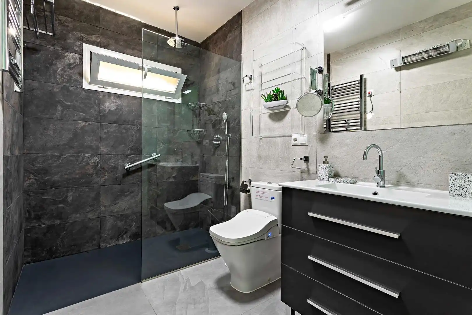 Bathroom of Houses for sale in Roquetas de Mar  with Air Conditioner, Private garden and Terrace