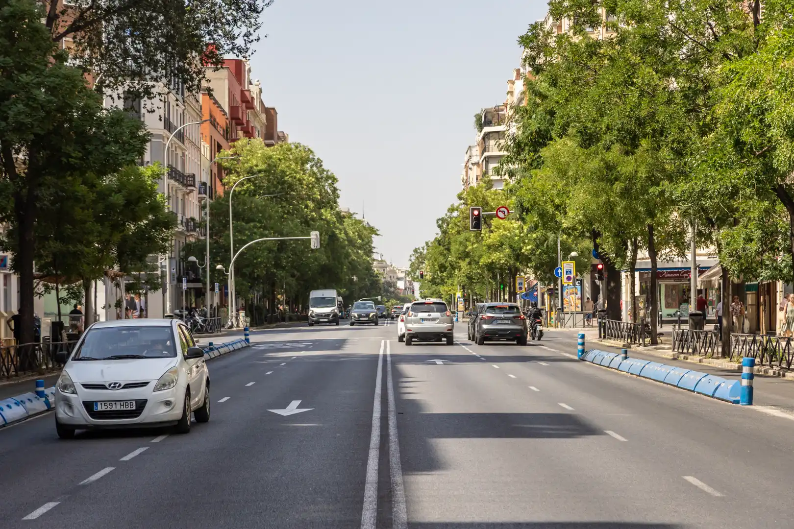 Exterior view of Flat for sale in Madrid  with Air Conditioner, Heating and Storage room
