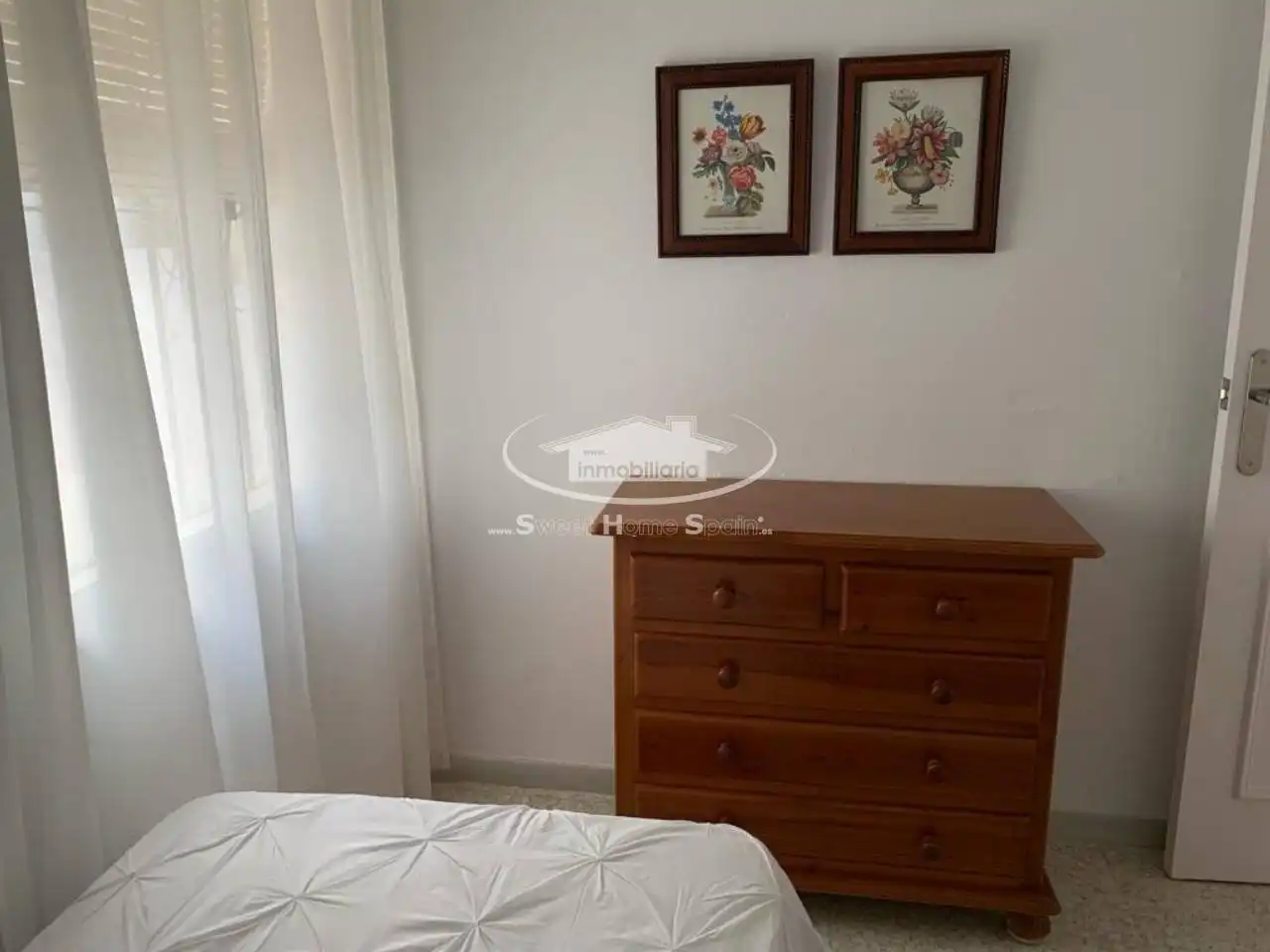 Dormitori de Casa adosada en venda en Sanlúcar de Barrameda amb Aire condicionat, Terrassa i Moblat