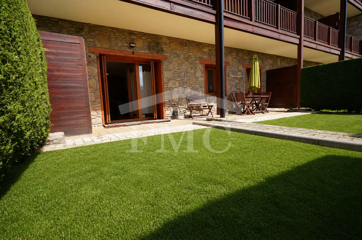 Terraza de Planta baja en venta en Font-Romeu-Odeillo-Via con Calefacción, Jardín privado y Parquet