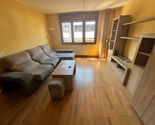Sala d'estar de Apartament de lloguer en Gijón  amb Calefacció, Traster i Moblat