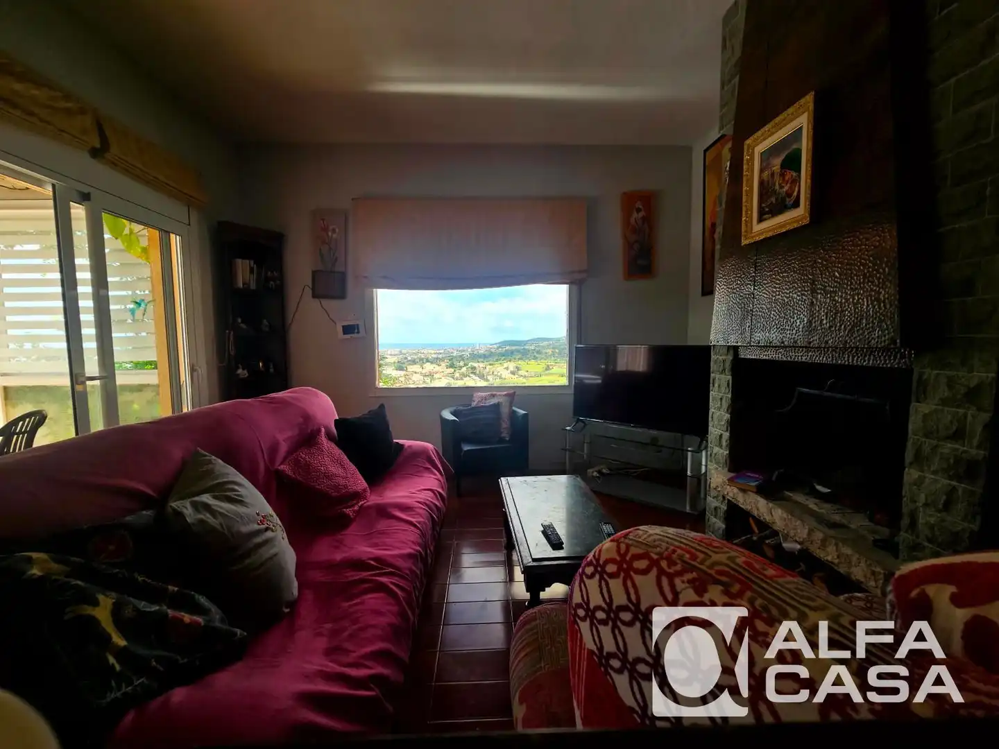 Sala d'estar de Casa o xalet en venda en Pineda de Mar amb Aire condicionat, Calefacció i Jardí privat