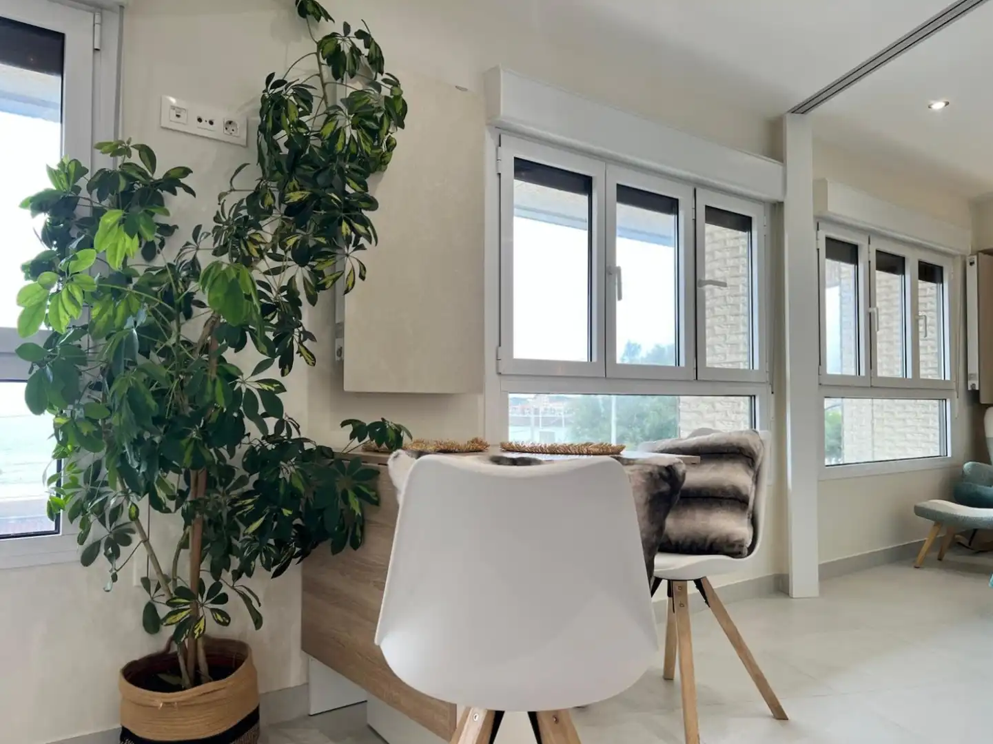 Terrasse von Wohnung zur Miete in Gijón  mit Heizung und Möbliert