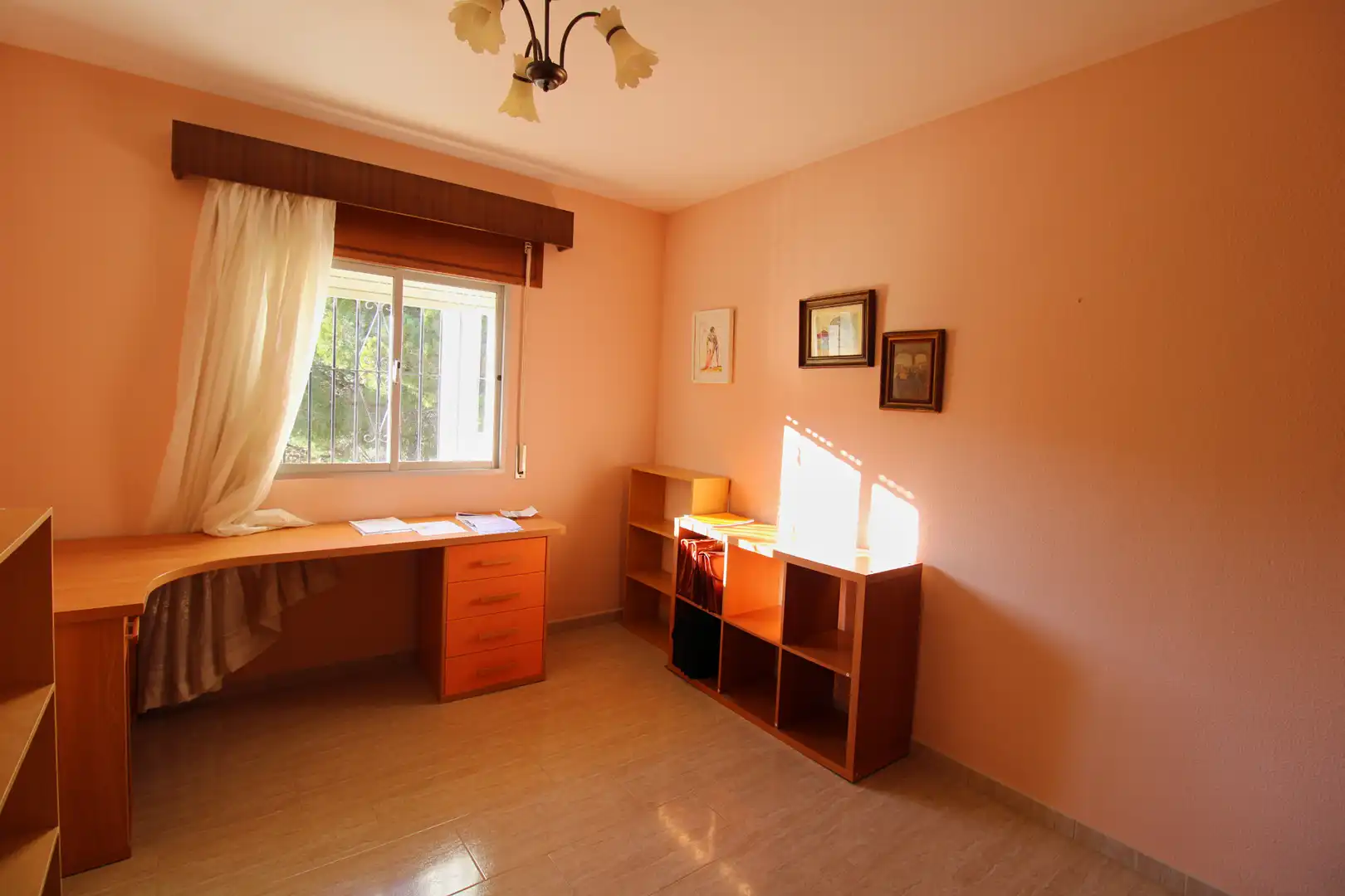 Dormitori de Casa o xalet en venda en Alhaurín de la Torre amb Aire condicionat, Jardí privat i Terrassa