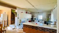 Cuina de Casa o xalet en venda en El Tiemblo  amb Calefacció