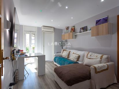 Bedroom of Flat for sale in L'Hospitalet de Llobregat  with Balcony