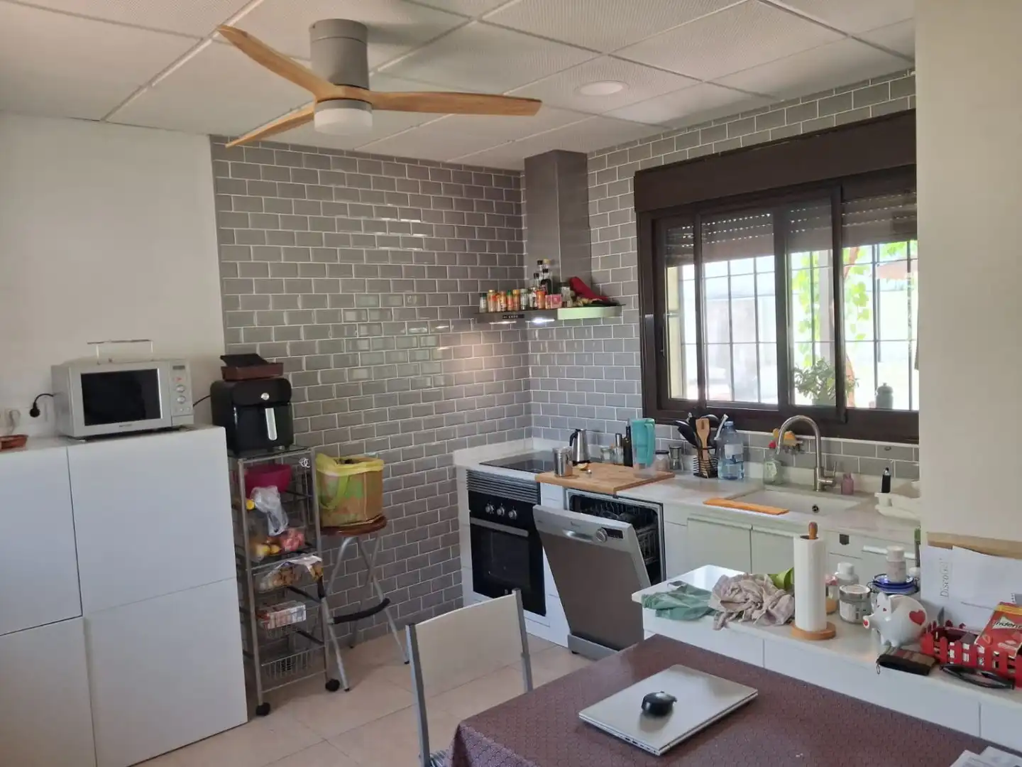 Cuina de Casa o xalet en venda en Tales amb Terrassa i Traster