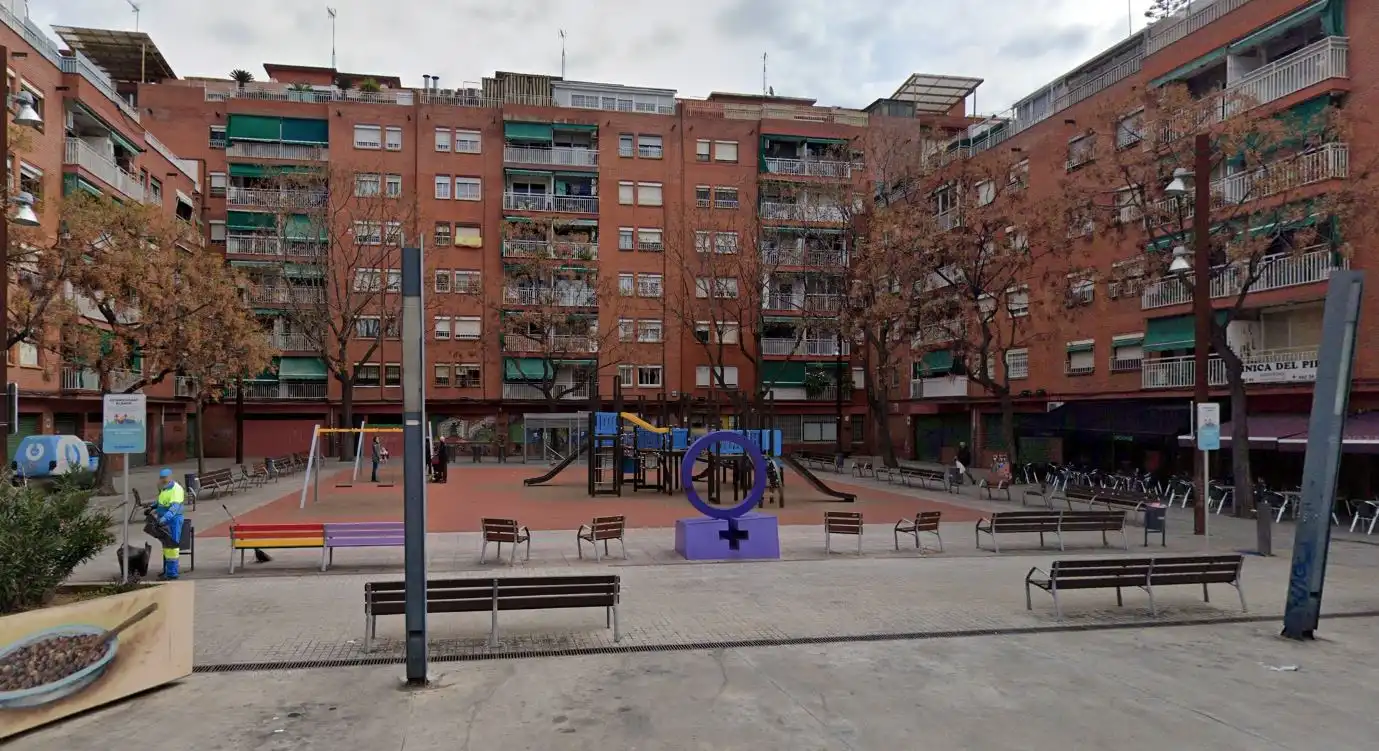 Vista exterior de Piso en venta en Badalona con Aire acondicionado, Amueblado y Balcón