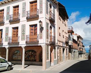 Vista exterior de Casa o xalet en venda en Lagartera amb Terrassa i Balcó
