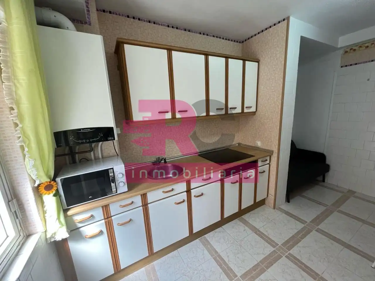 Kitchen of Flat for rent in Salamanca  with Heating, Storage room and Furnished