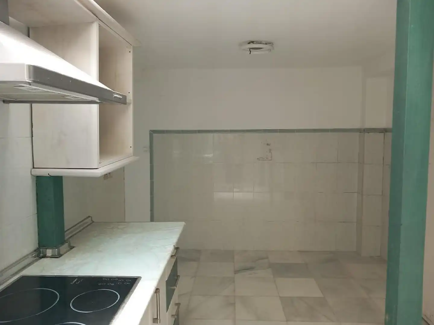 Cuina de Pis en venda en El Puerto de Santa María amb Terrassa