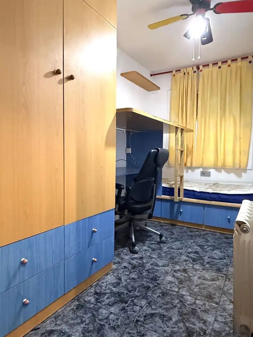 Dormitori de Pis en venda en Sant Boi de Llobregat amb Aire condicionat, Calefacció i Terrassa