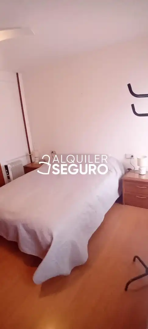 Habitación de Piso de alquiler en Canencia, Madrid
