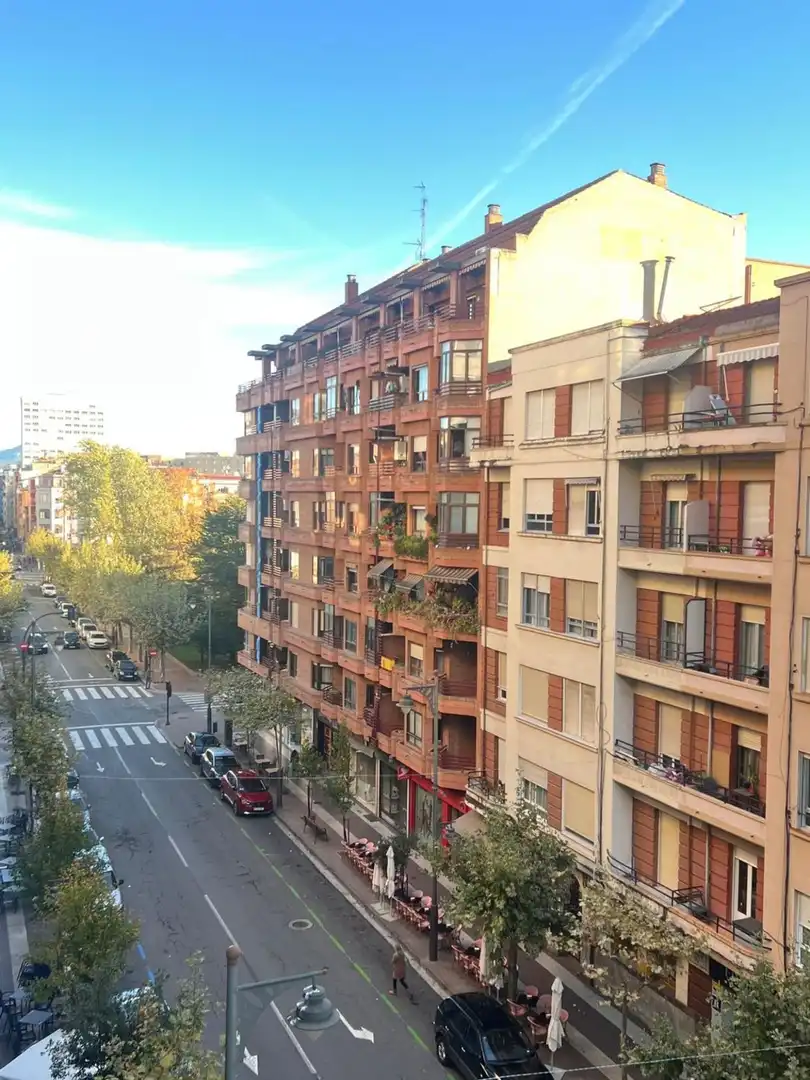Vista exterior de Piso en venta en  Logroño con Terraza