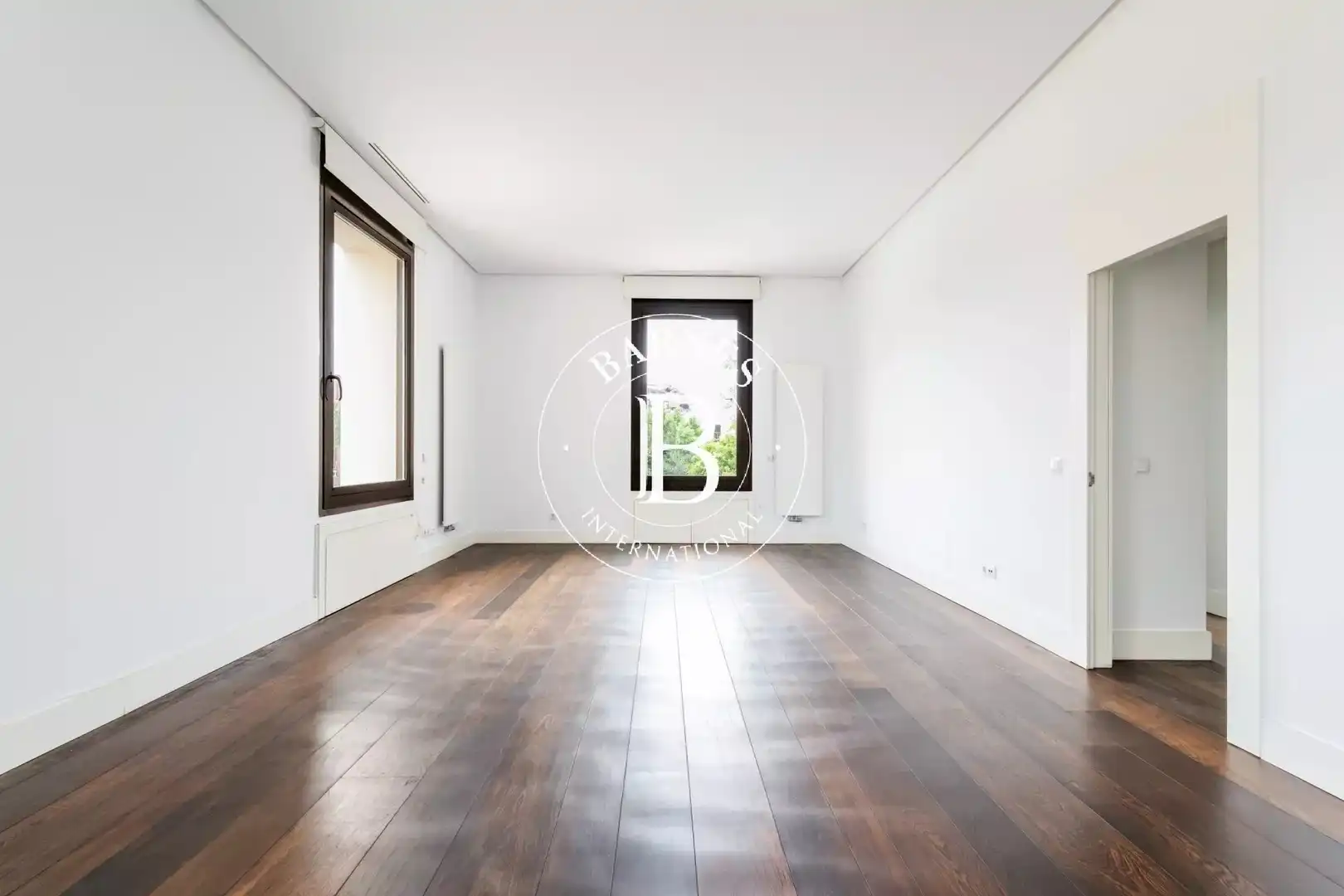 Außenansicht von Wohnung zur Miete in Madrid mit Klimaanlage, Heizung und Privatgarten
