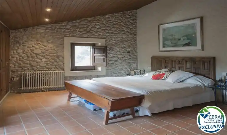 Dormitori de Casa o xalet en venda en Sant Miquel de Fluvià amb Aire condicionat, Calefacció i Terrassa