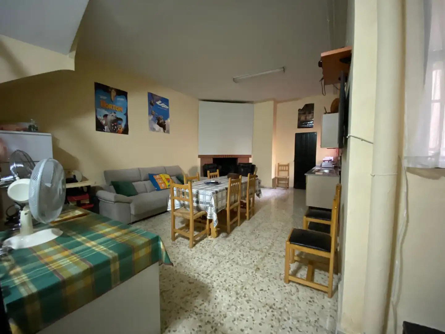 Sala d'estar de Casa o xalet en venda en Guadix amb Terrassa i Moblat