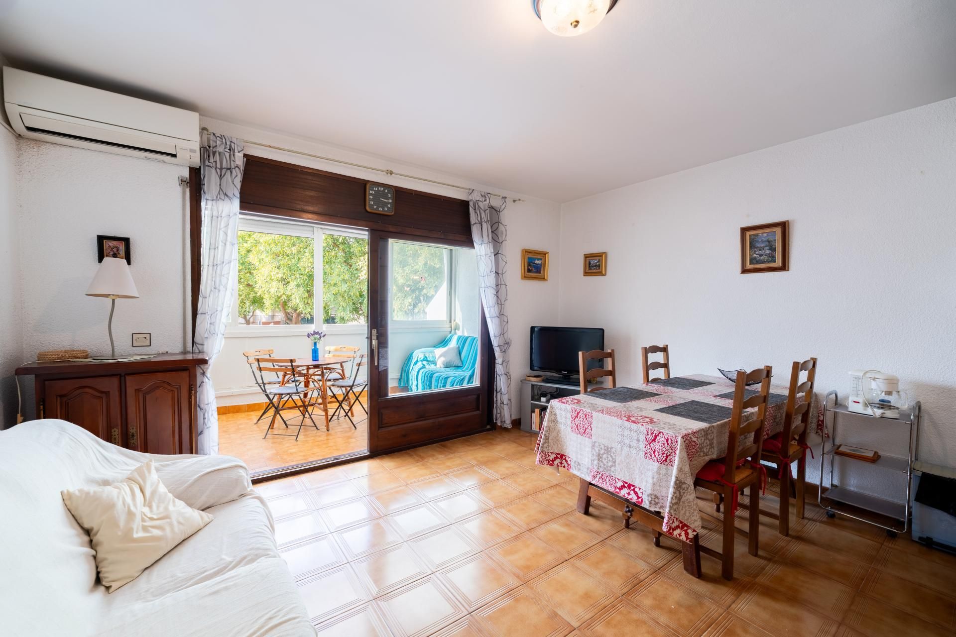 Sala d'estar de Apartament en venda en Roses amb Aire condicionat, Calefacció i Terrassa