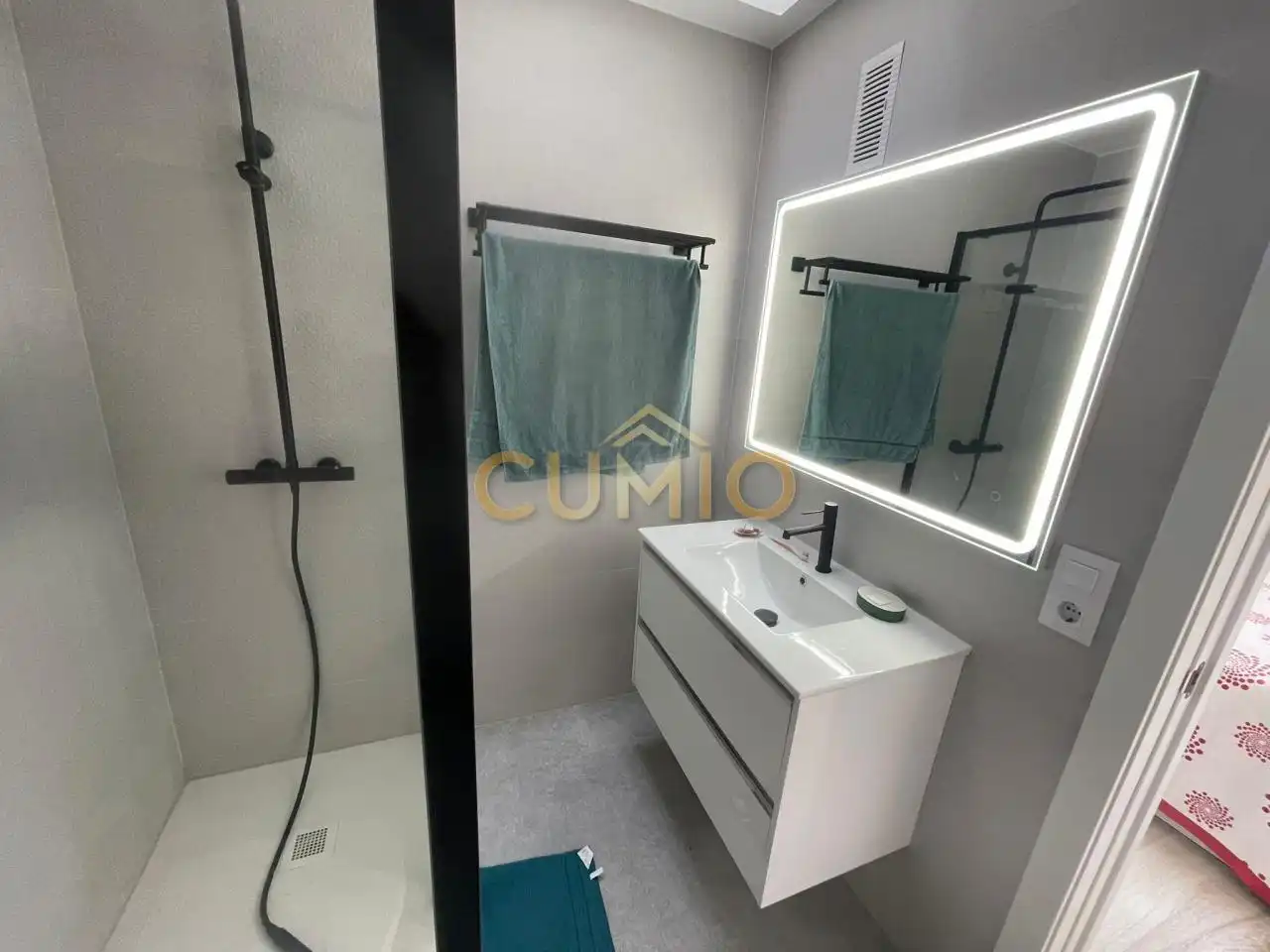Baño de Dúplex de alquiler en Nigrán con Calefacción y Amueblado