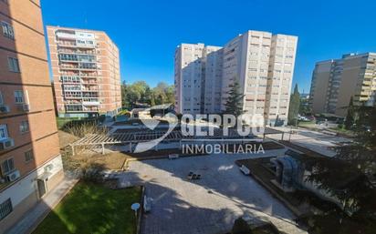 Vista exterior de Pis en venda en Coslada amb Terrassa