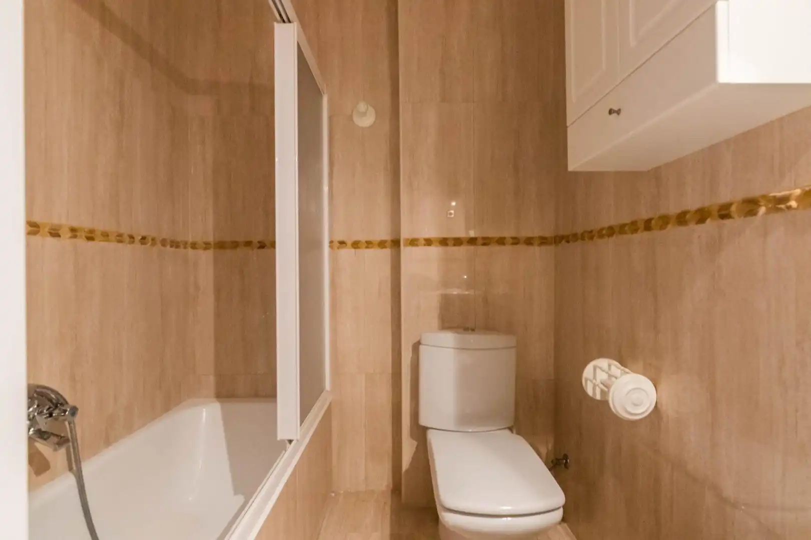 Baño de Piso en venta en Cartagena con Aire acondicionado, Amueblado y Balcón
