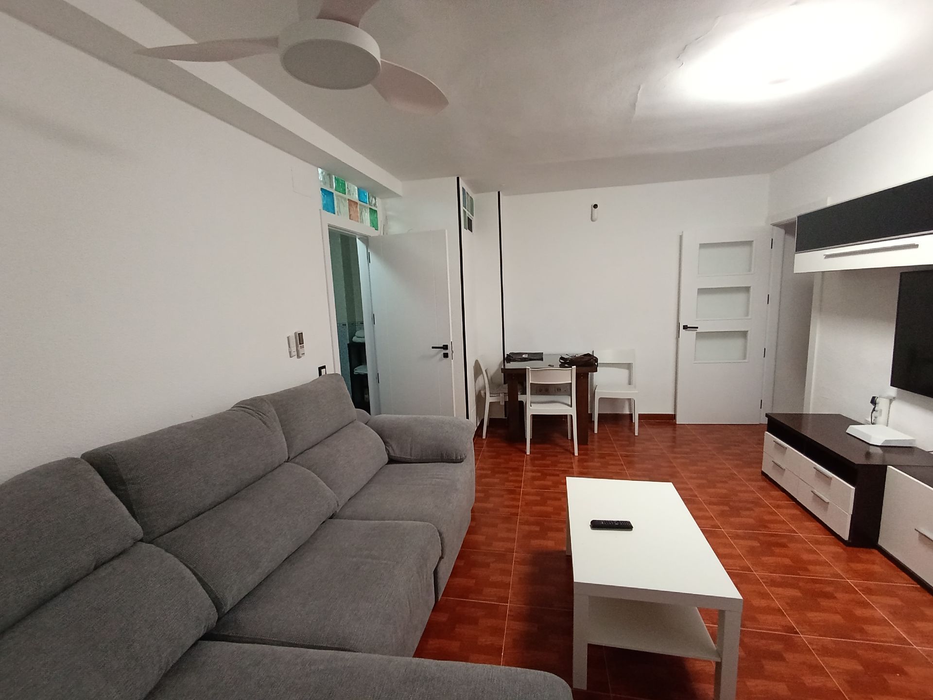 Sala d'estar de Pis de lloguer en Linares amb Aire condicionat, Calefacció i Moblat
