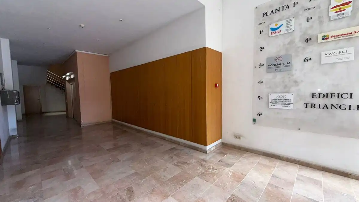 Oficina en venda en Sant Adrià de Besòs