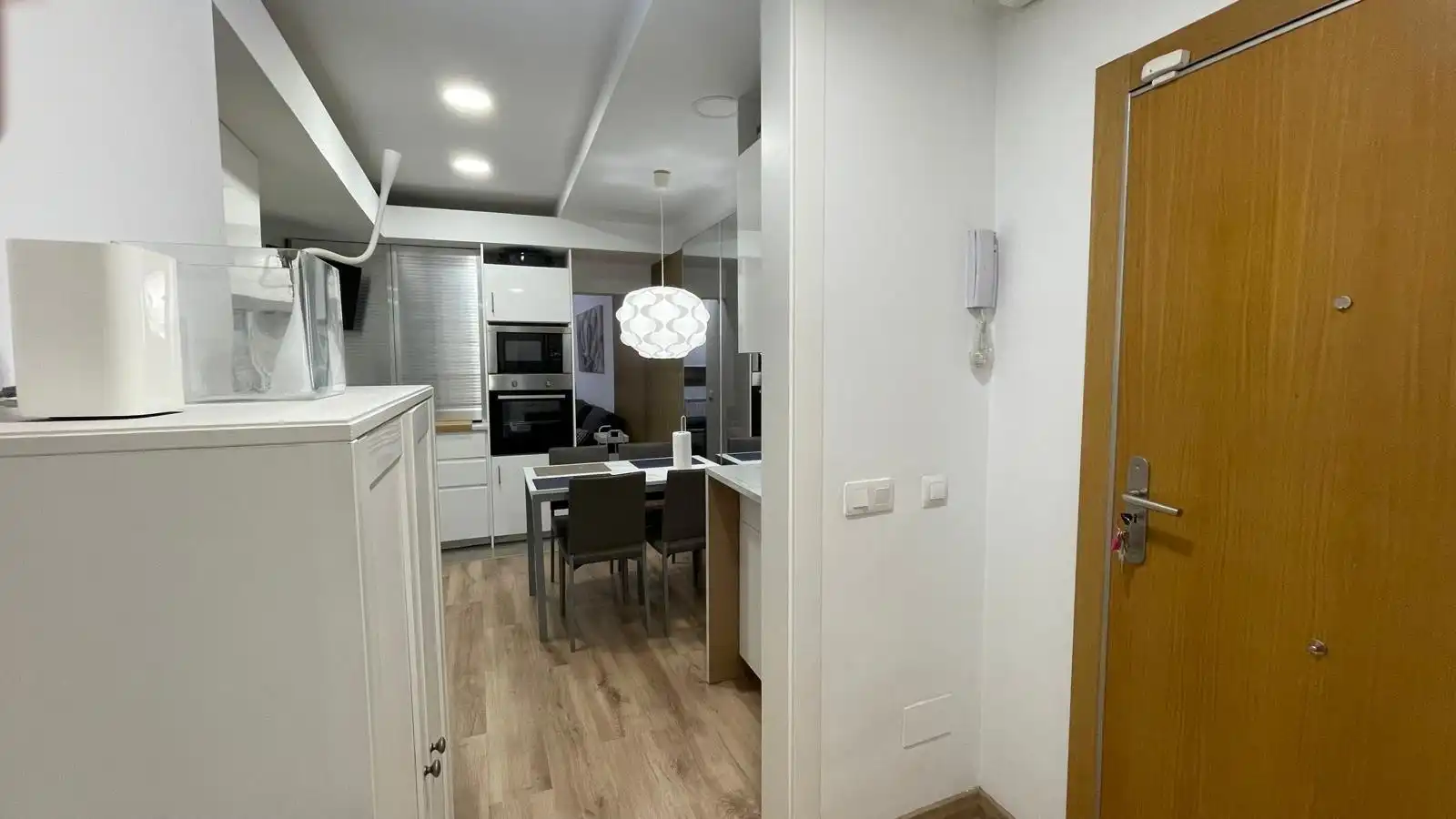 Cuina de Planta baixa en venda en Barcelona amb Calefacció, Forn i Alarma