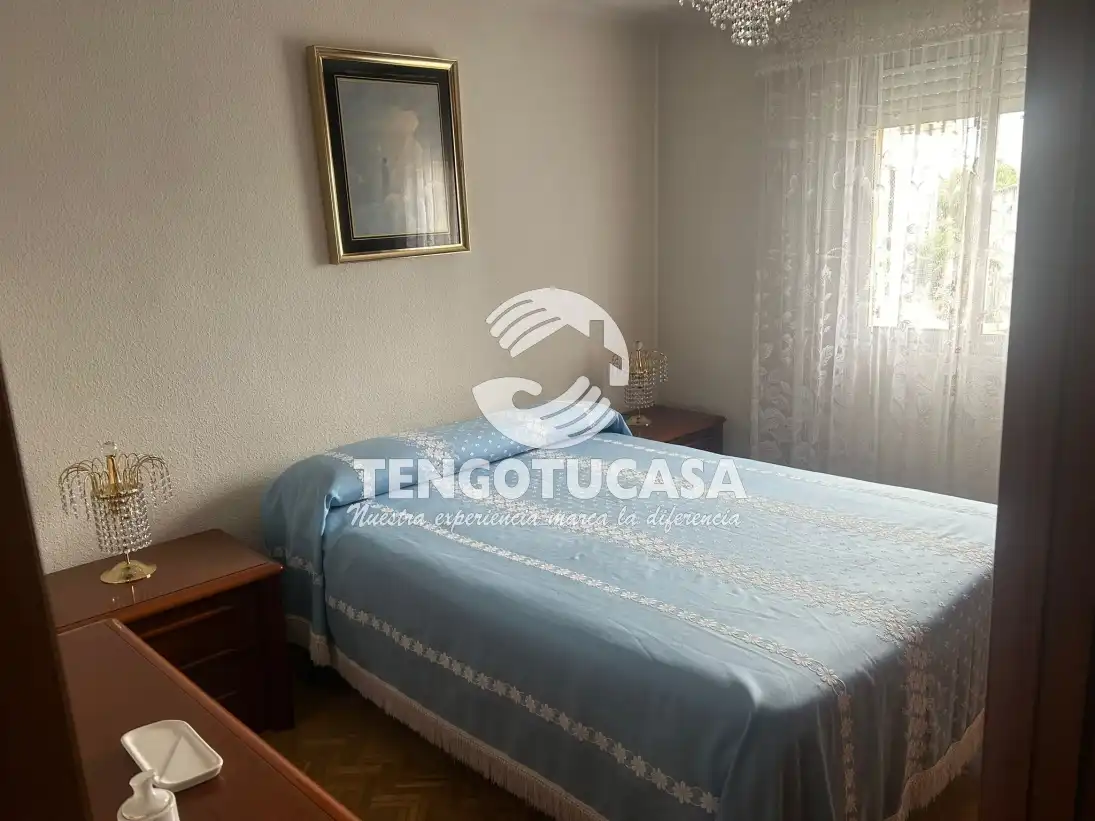 Bedroom of Flat for sale in Madrid  with Air Conditioner and Heating