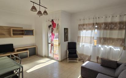 Sala d'estar de Pis en venda en La Línea de la Concepción amb Terrassa