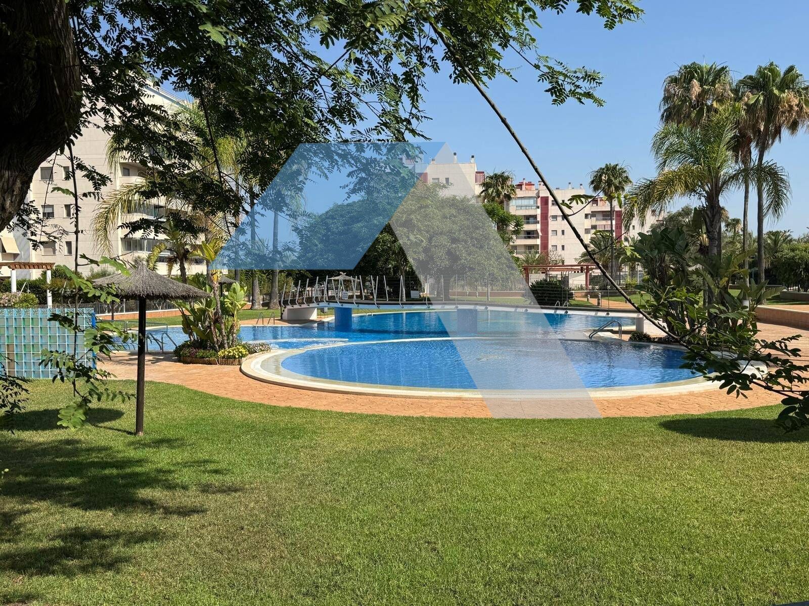 Swimming pool of Attic for sale in Elche / Elx  with Terrace
