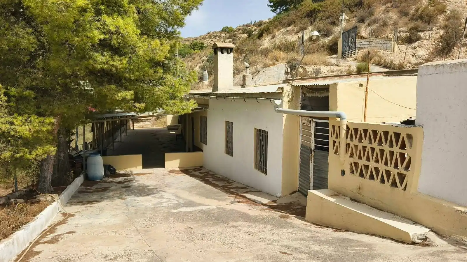 Casa rústica con jardín en venta en Crevillent, imagen 5