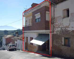 Vista exterior de Casa o xalet en venda en Chilluévar amb Terrassa