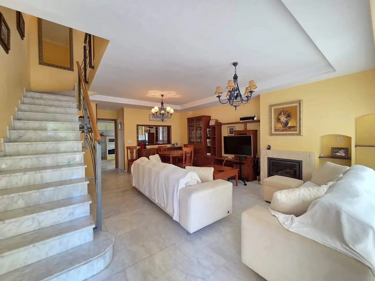 Sala d'estar de Casa adosada en venda en Gandia amb Aire condicionat, Jardí privat i Terrassa