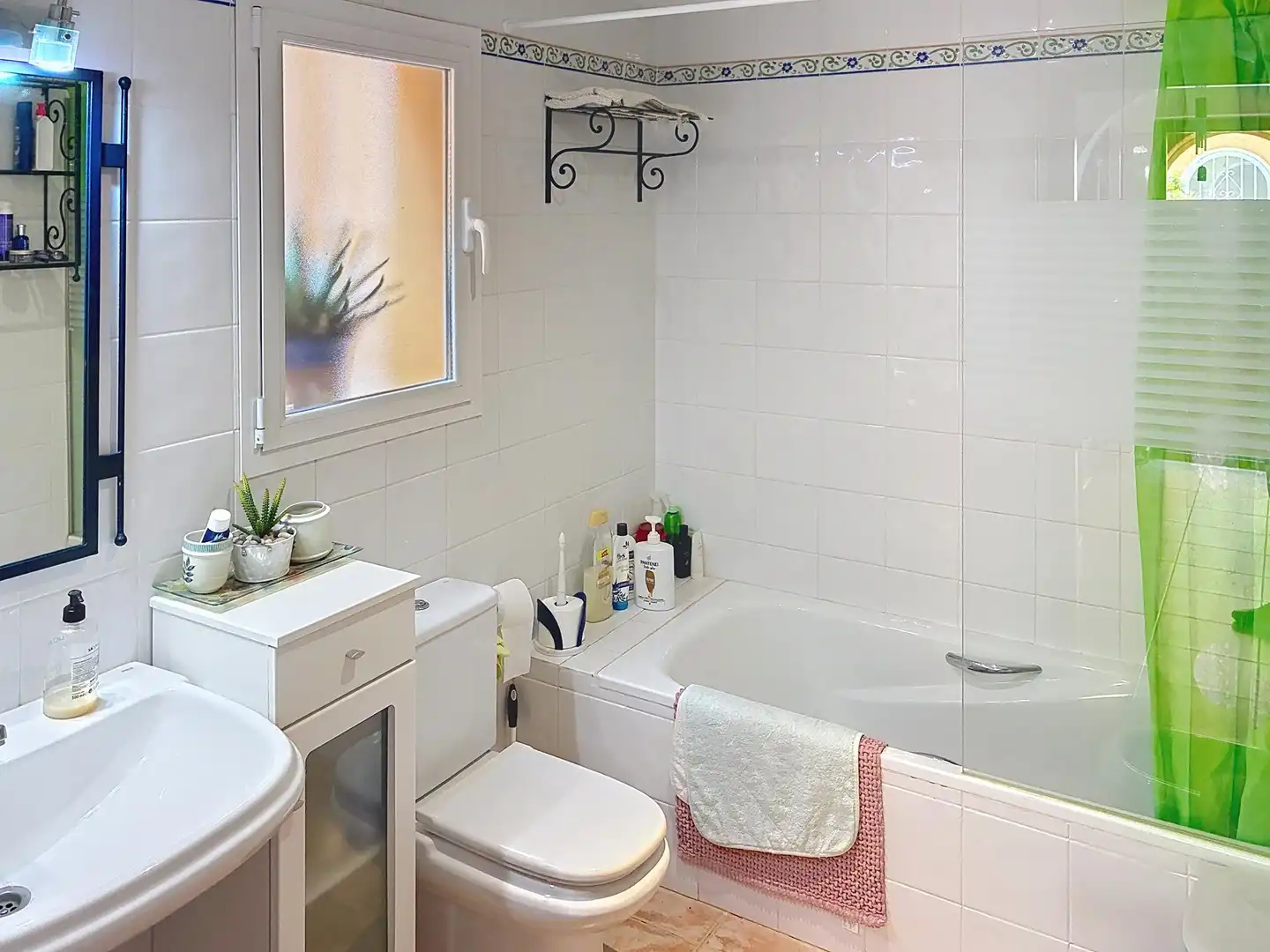 Baño de Apartamento en venta en Benitachell / El Poble Nou de Benitatxell con Aire acondicionado, Calefacción y Terraza