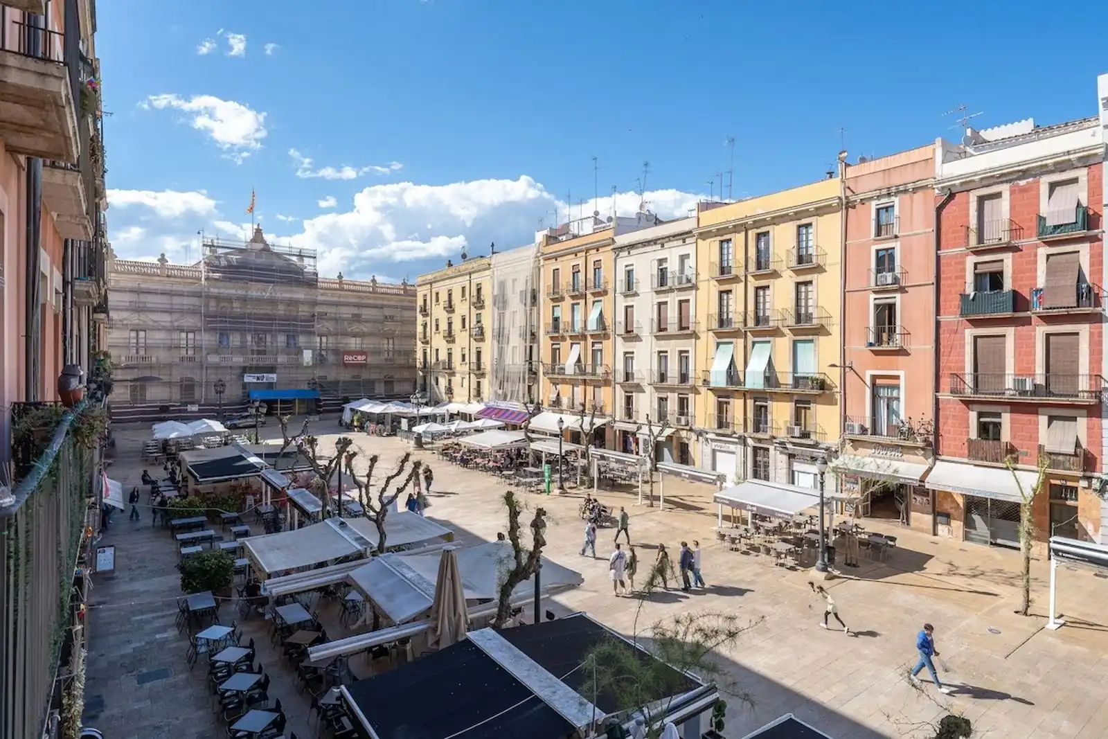 Außenansicht von Wohnung zum Verkauf in Tarragona mit Klimaanlage, Heizung und Möbliert