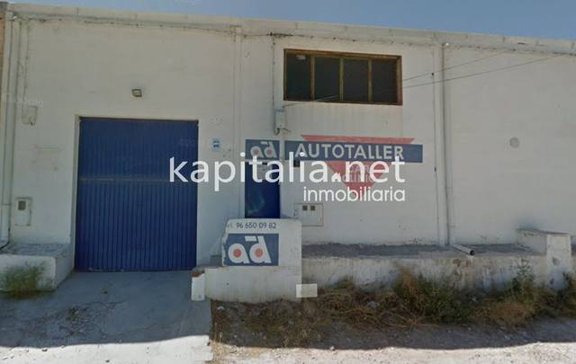 Nave industrial en Venta en Cocentaina