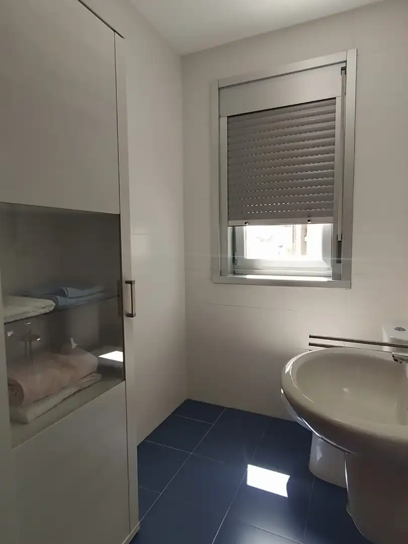 Baño de Ático en venta en Cariño con Parquet, Amueblado y Horno
