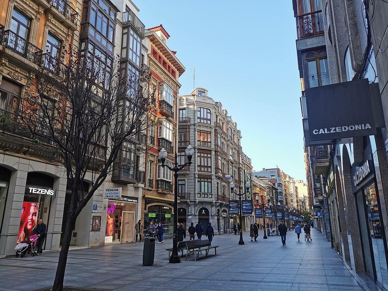 Vista exterior de Apartament en venda en Gijón  amb Calefacció, Parquet i Terrassa