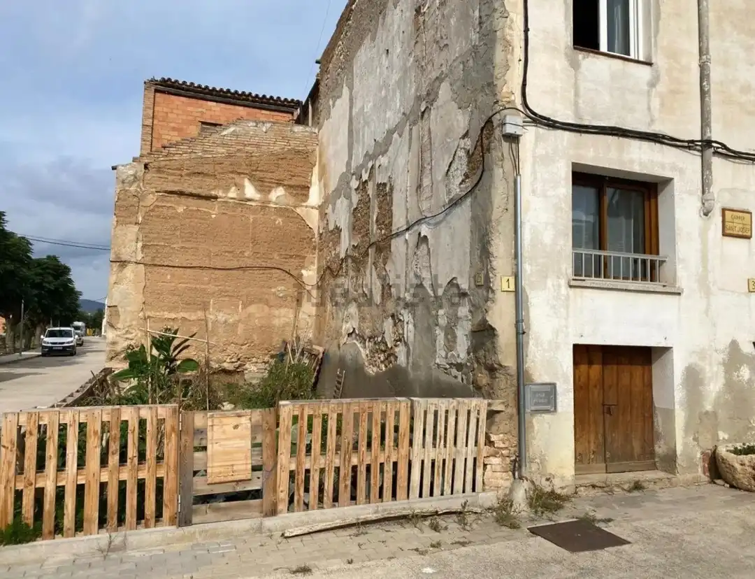 Außenansicht von Residential zum Verkauf in Piera