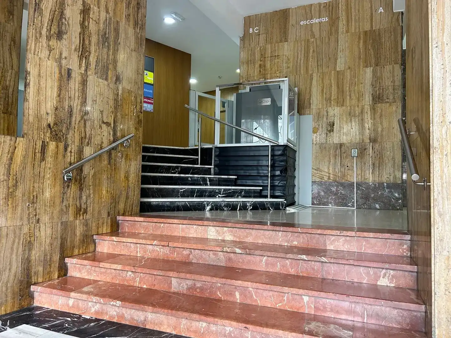 Flat for rent in Santiago de Compostela   with Heating, Furnished and Oven