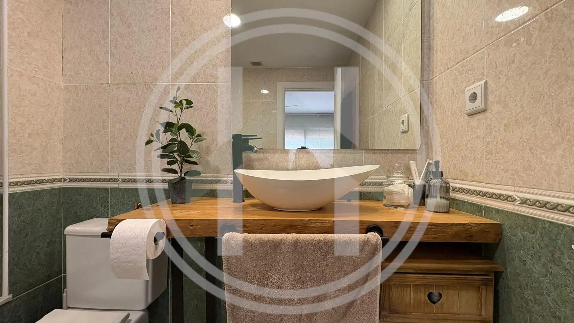 Badezimmer von Haus oder Chalet zum Verkauf in Cardedeu mit Heizung, Privatgarten und Terrasse