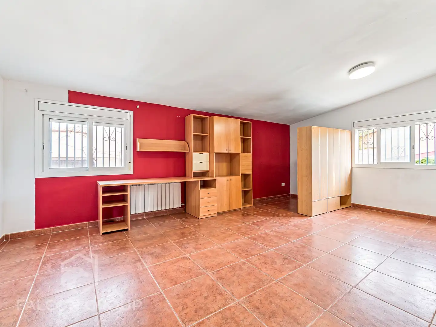 Habitación de Finca rústica en venta en Vilanova i la Geltrú con Aire acondicionado, Calefacción y Jardín privado