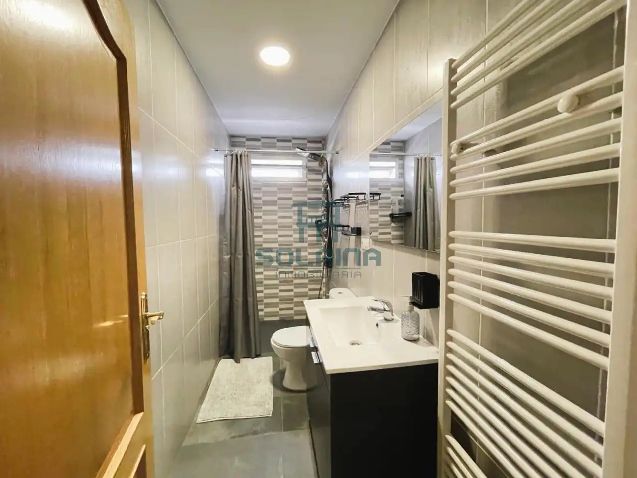 Baño de Casa adosada en venta en A Arnoia con Calefacción, Jardín privado y Parquet