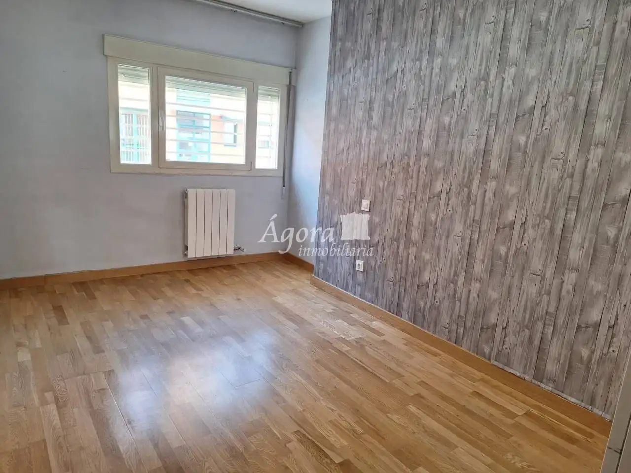 Schlafzimmer von Wohnung zum Verkauf in Valladolid mit Heizung, Parkett und Abstellraum