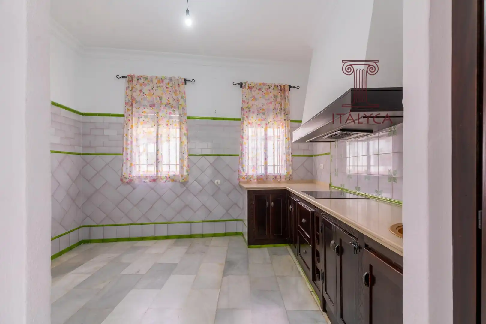 Cocina de Casa o chalet en venta en Aznalcázar con Aire acondicionado y Balcón