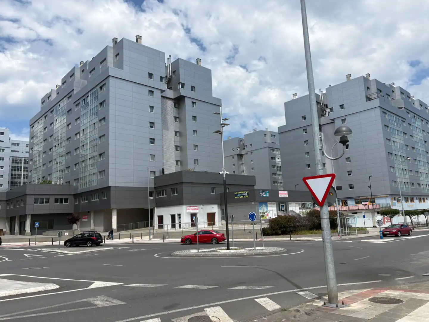 Außenansicht von Geschaftsraum zum Verkauf in Narón