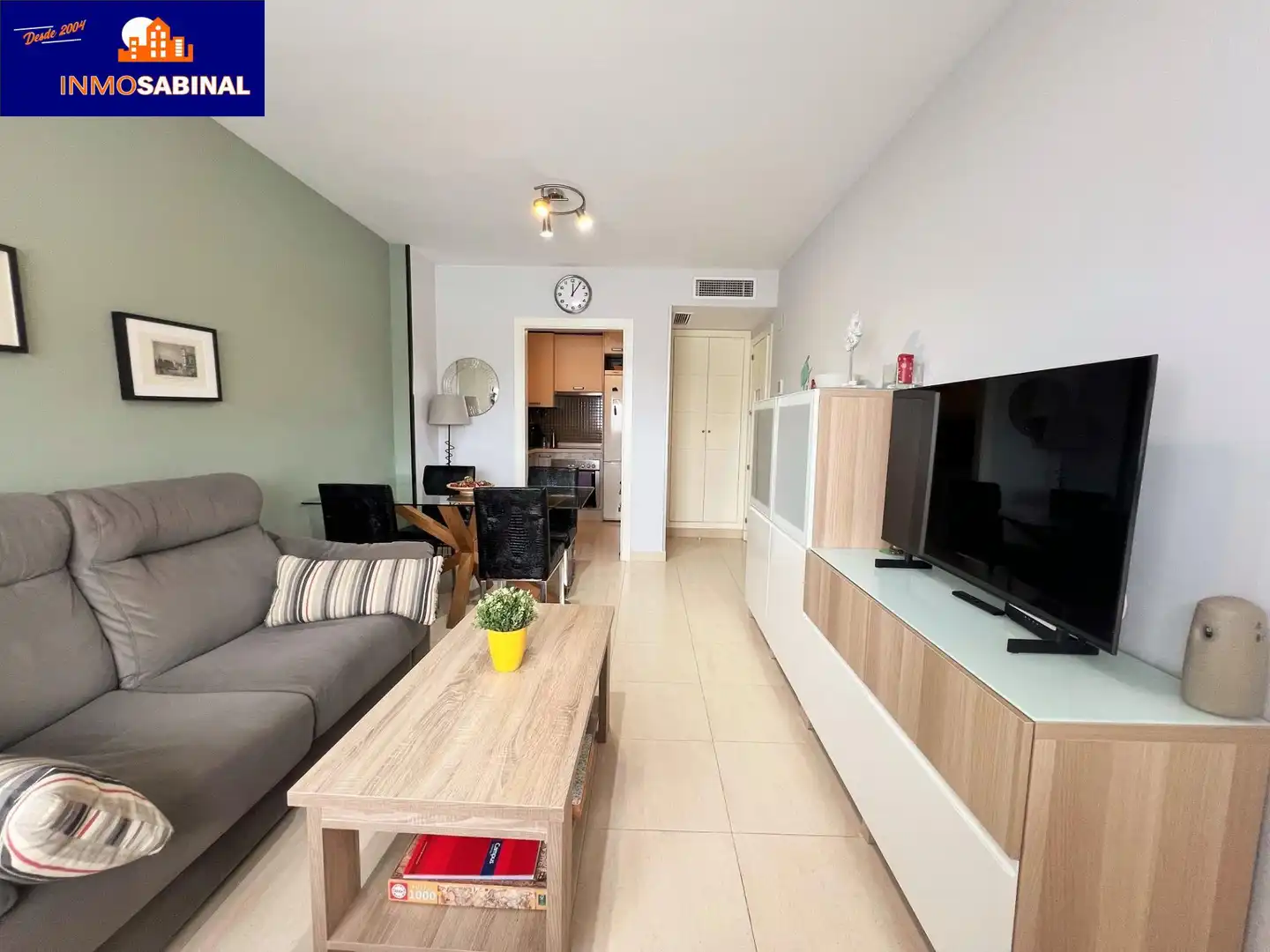 Living room of Flat for sale in Roquetas de Mar